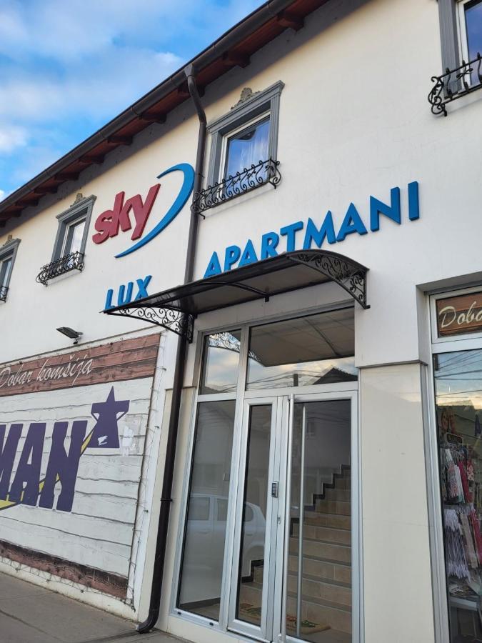 Sky Lux Apartmani Surcin Exterior photo